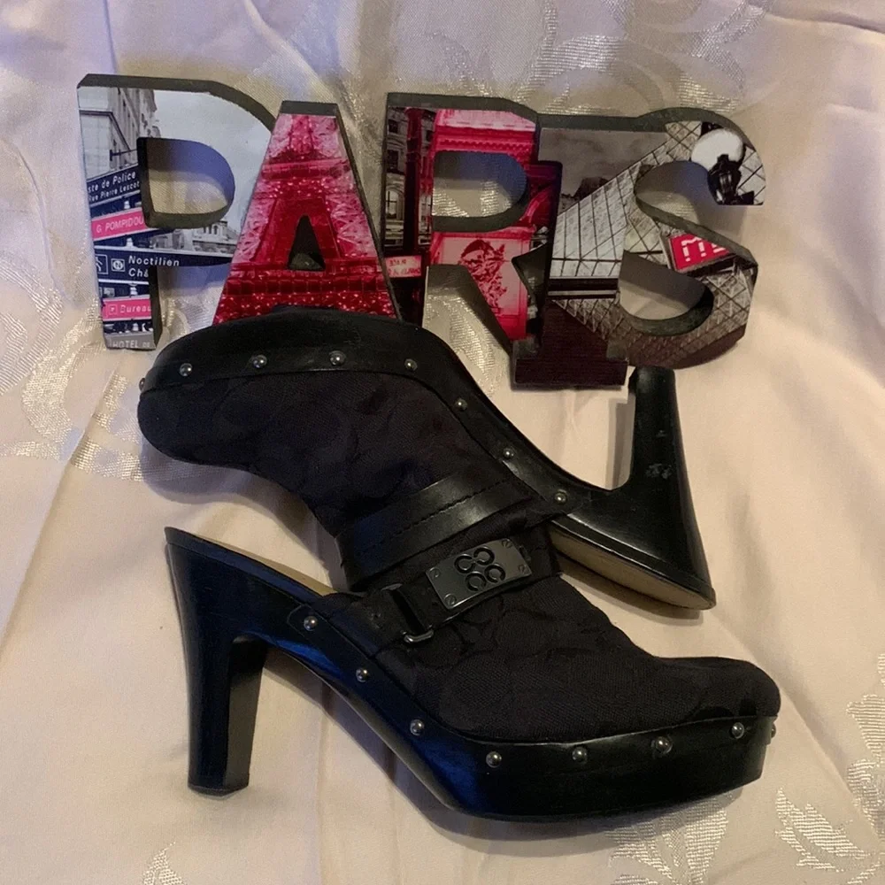 COACH clogs black size: 10 in good worn condition with signs of wear and repair. - Picture 3 of 12